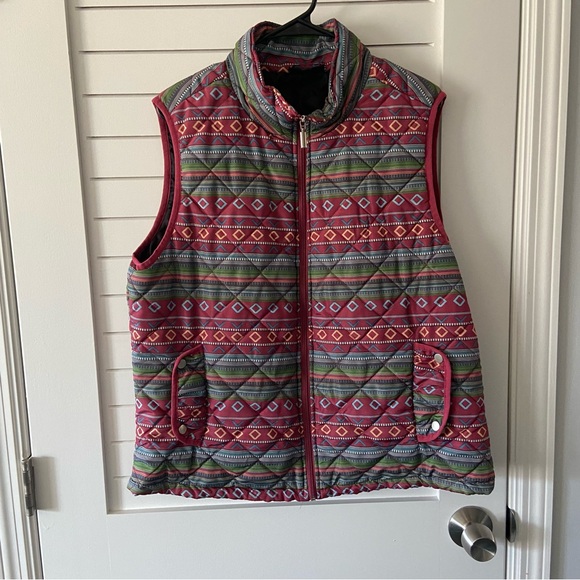 Jane Ashley Jackets & Blazers - Jane Ashley Aztec Puffer Vest Size 1x